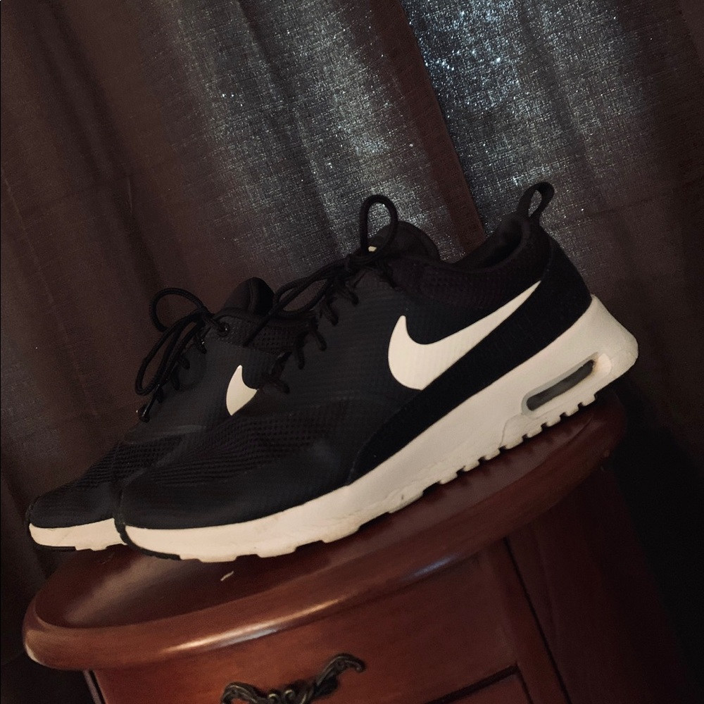 Nike Tennis shoes